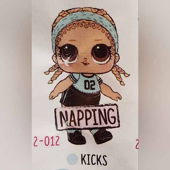 LOL Surprise Dolls Series 2 Let's Be Friends Kicks & Lil Sis Lil Kicks - Picture 4 of 5